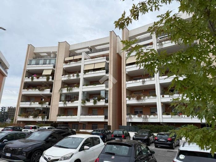 Appartamento bilocale in vendita in Appartamento Via Golfo Del Tigullio, Pisana Bravetta, Roma