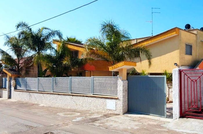 Casa con 6 locali in vendita in Via Nardò, Torre Lapillo, Porto Cesareo