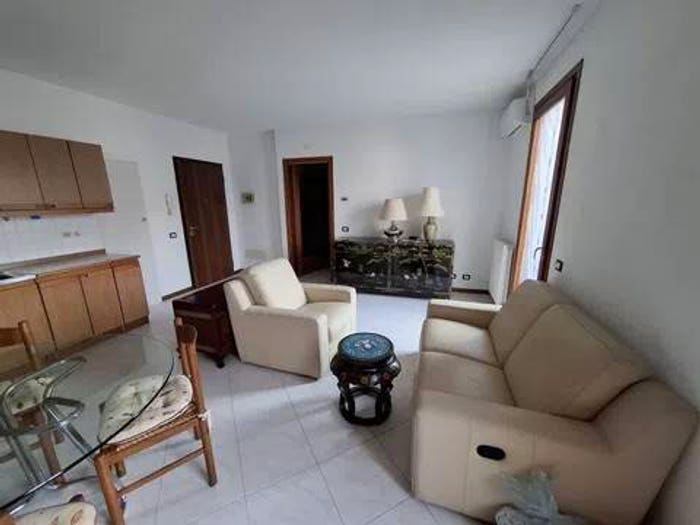 Appartamento trilocale in vendita in Via Giovanni Pascoli, Centro, Preganziol