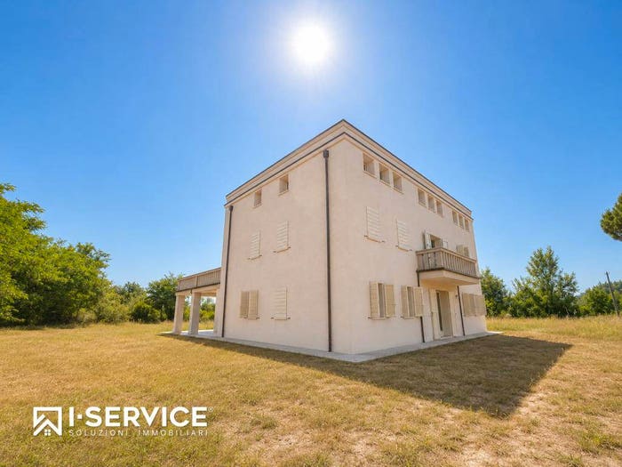Casa con 6 locali in vendita in Via Sorrivoli, Carpineta, Cesena