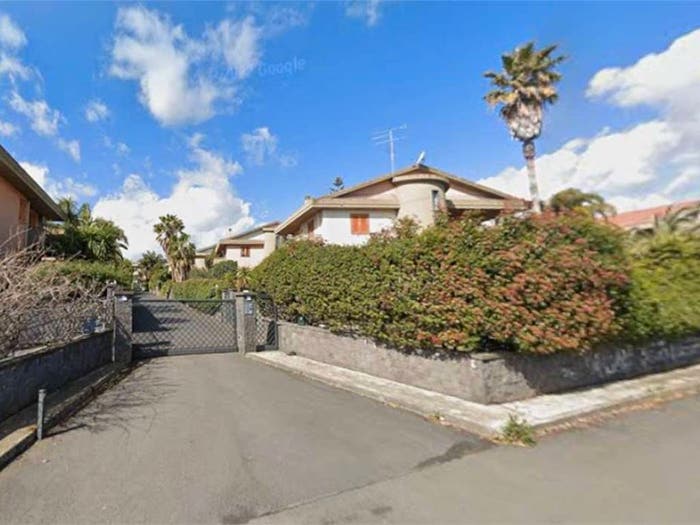 Casa con 6 locali in vendita in Via Lecco Frazione Aci San Filippo, Centro, Aci Catena