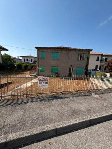 Casa con 6 locali in vendita in ADRIA Via Retratto, Centro, Adria