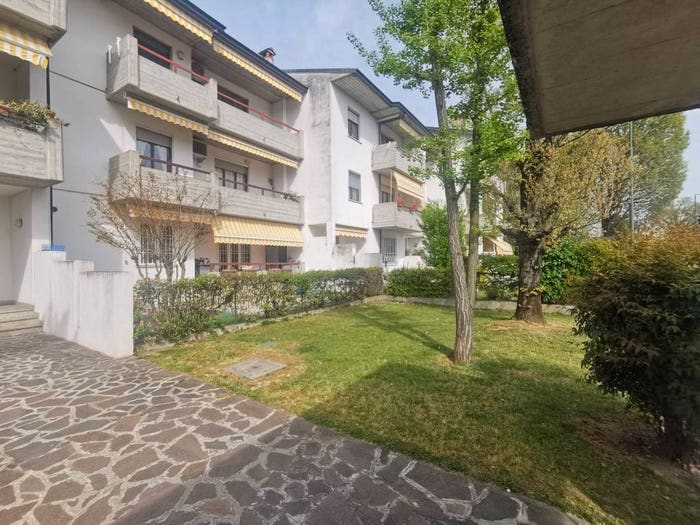 Appartamento trilocale in vendita in Via Mirandola, Migliaro, Cremona