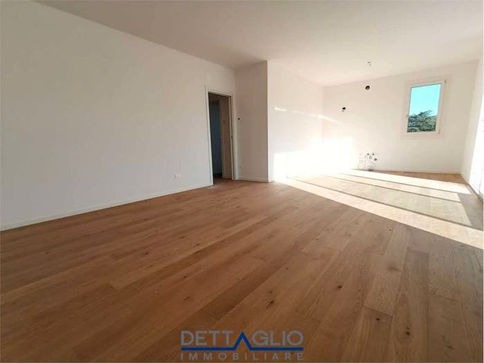 Appartamento quadrilocale in vendita in Via Roma, Spinea Orgnano, Spinea