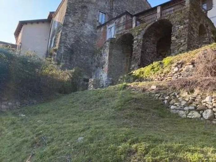 Casa con 6 locali in vendita in Vespeno No Number, Bagnone