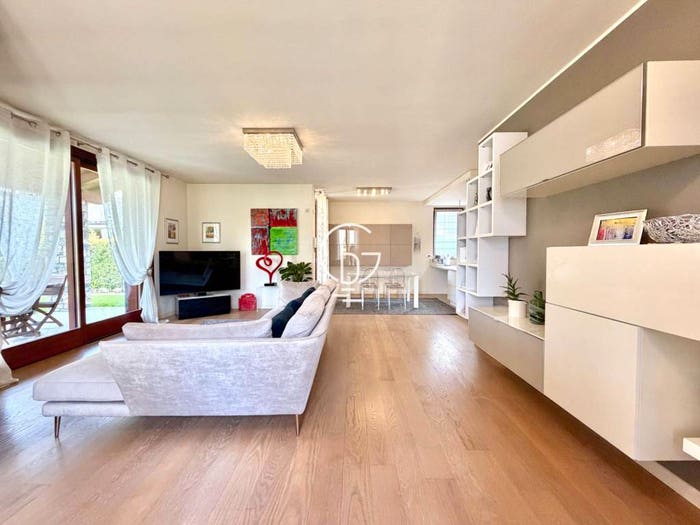 Casa con 6 locali in vendita in Via Venezia, Rivoltella, Desenzano del Garda