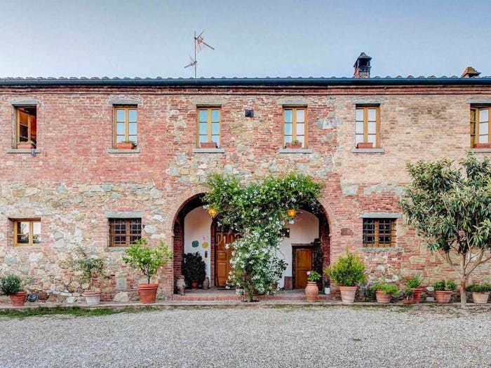 Casa con 6 locali in vendita in Via Cortona, Foiano della Chiana