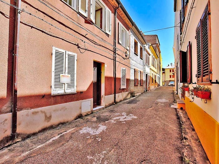 Casa con 5 locali in vendita in Via Paolo Soro, Bonorva