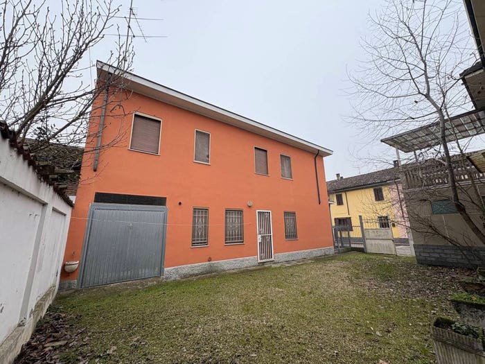Casa con 5 locali in vendita in Via Giuseppe Garibaldi, Centro, Lomello