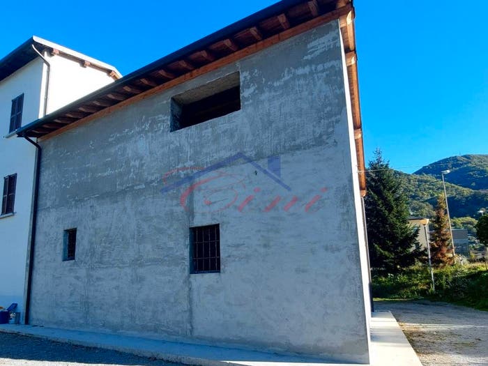 Appartamento trilocale in vendita in Via Bergamo, Centro, Calolziocorte