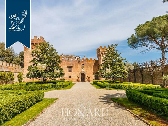 Casa con 6 locali in vendita in Montespertoli