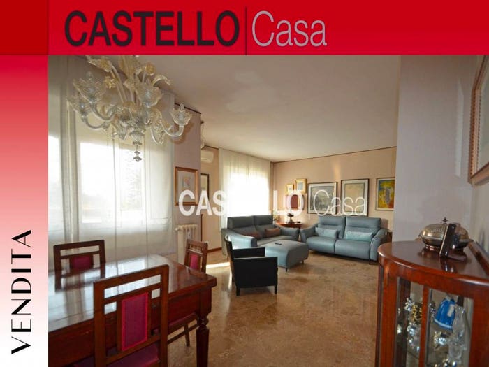 Appartamento con 5 locali in vendita in viale Italia, Castelfranco Veneto