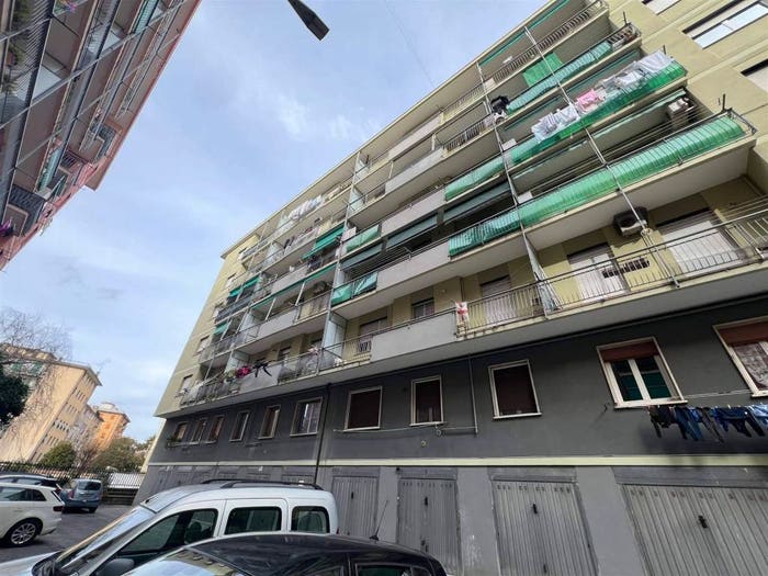 Appartamento con 5 locali in vendita in VIA GIRO DEL VENTO, Bolzaneto, Genova