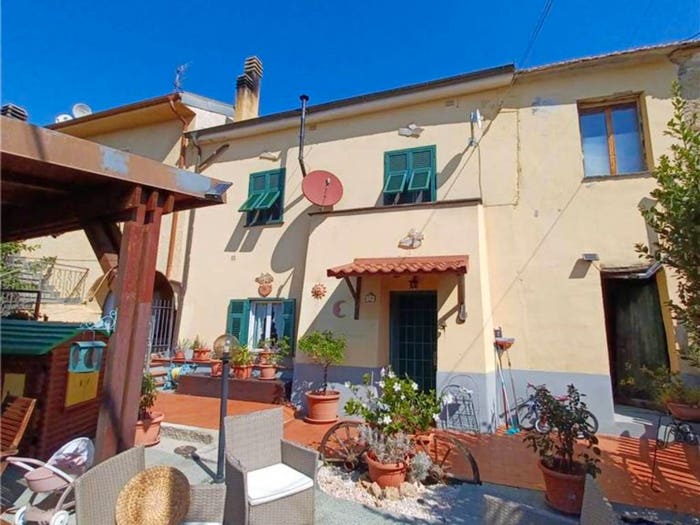 Casa quadrilocale in vendita in Castellaro, Vendone