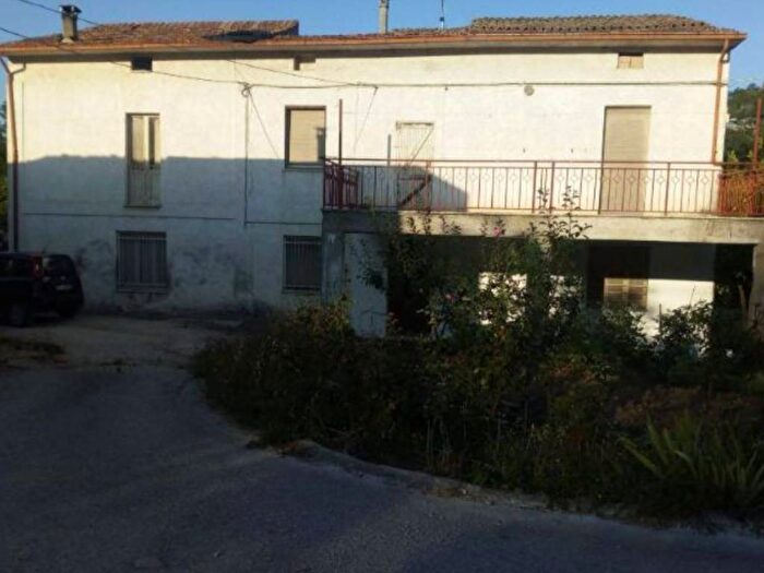 Casa con 6 locali in vendita in Santa Maria dei Mesi, Centro, Lanciano
