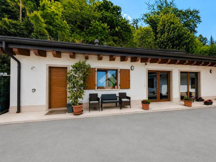 Casa quadrilocale in vendita in Caprino Veronese