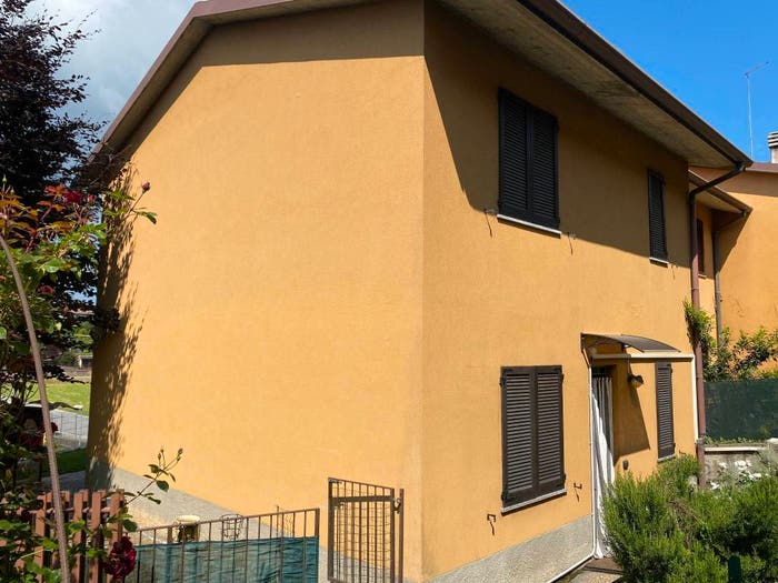 Casa quadrilocale in vendita in Via Giuseppe Parini, Nobile Monguzzo, Monguzzo