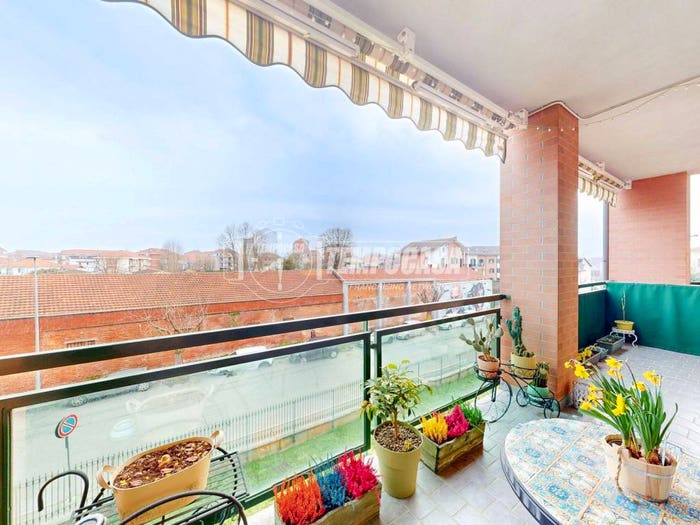 Appartamento trilocale in vendita in Via Luigi Pirandello, Centro, La Loggia