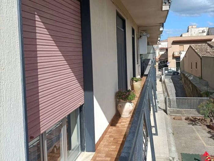 Appartamento trilocale in vendita in Vico Corradino Sinatra, Centro, Noto