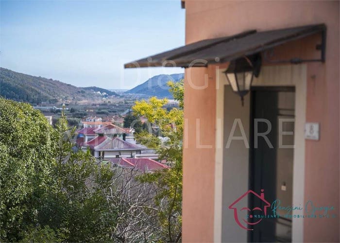 Appartamento trilocale in vendita in BORGO FASCEO, Ortovero