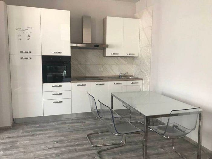 Appartamento quadrilocale in vendita in Centro, Carrara