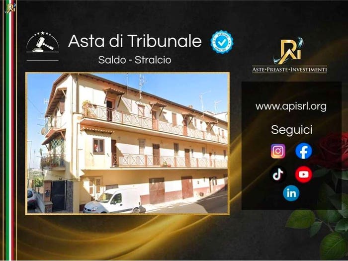 Appartamento trilocale in vendita in Via Strada Nuova, Centro, Ariccia