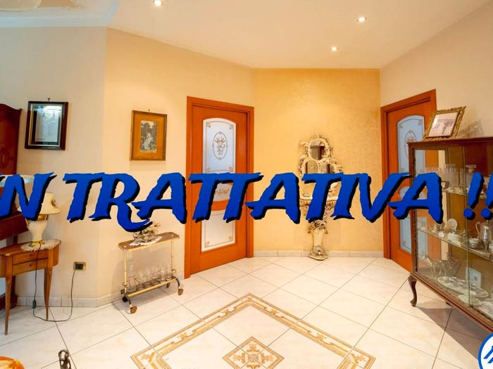 Appartamento quadrilocale in vendita in Via Macello, Centro, Casoria