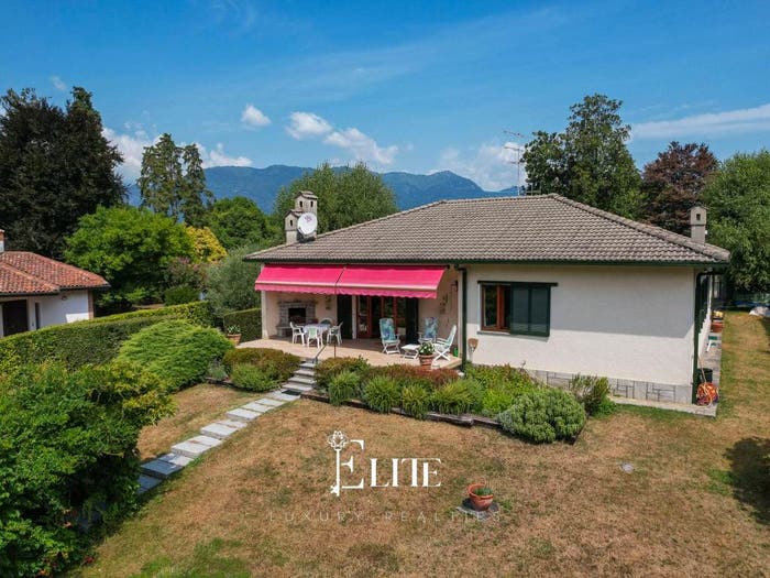 Casa con 5 locali in vendita in Via Privata Altipiano, Centro, Porto Valtravaglia
