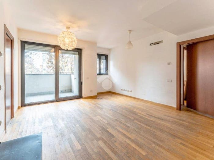 Appartamento trilocale in vendita in Via Carlo Imbonati, Dergano, Milano