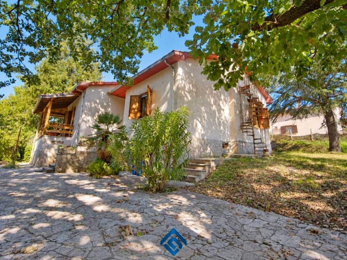 Casa con 5 locali in vendita in Strada Provinciale Bassanese, Bassano Romano