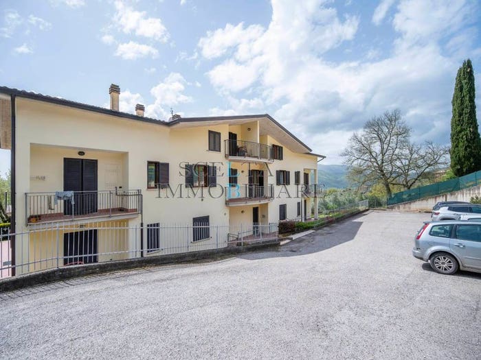 Appartamento trilocale in vendita in Strada Collina del Sole, Casa del Diavolo, Perugia