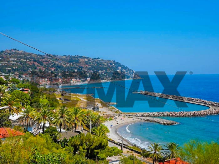 Casa trilocale in vendita in Via Madonna Della Ruota, Arziglia Madonna della Ruota, Bordighera