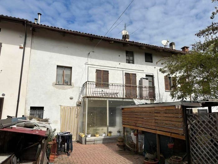 Casa quadrilocale in vendita in Strada Pratomorone, Pratomorone, Tigliole