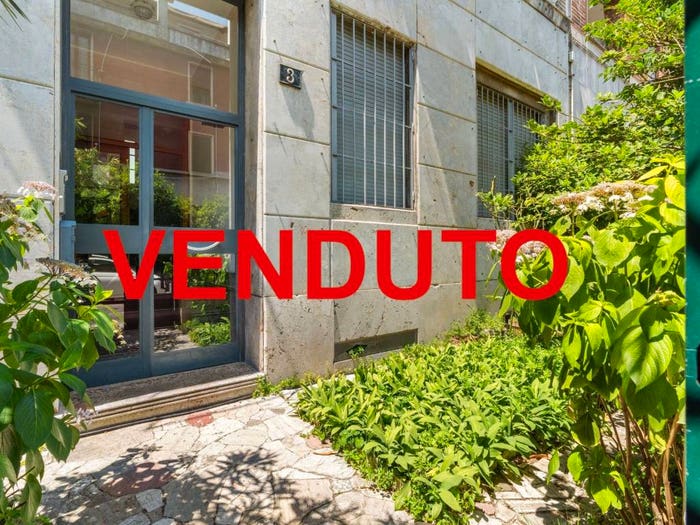 Appartamento trilocale in vendita in Via DESIDERIO, Città Studi, Milano