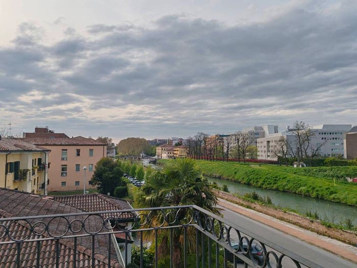 Appartamento quadrilocale in vendita in Portello Ospedali, Padova