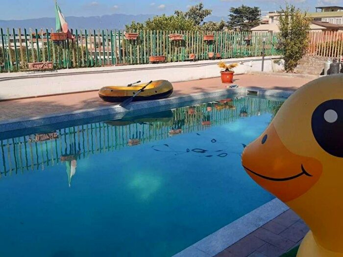 Casa con 6 locali in vendita in via costantinopoli, Somma Vesuviana
