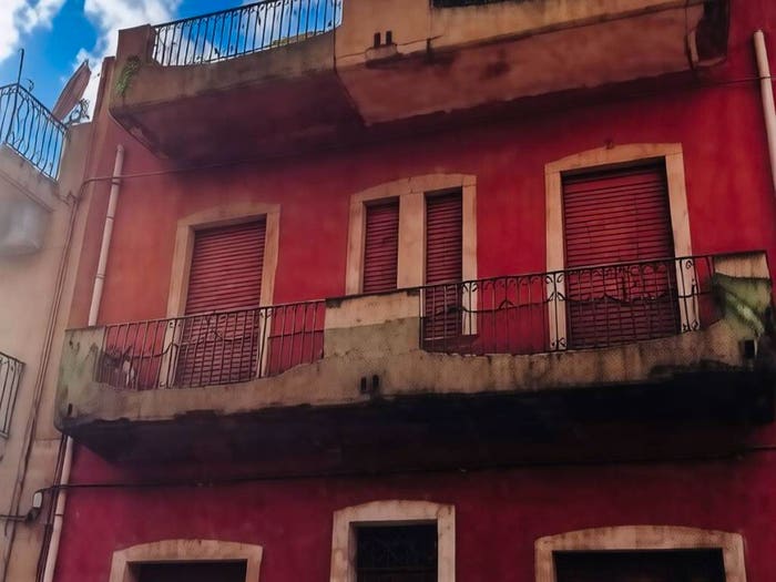 Appartamento con 6 locali in vendita in Via F Crispi Santa Teresa di Riva ME, Centro, Santa Teresa di Riva