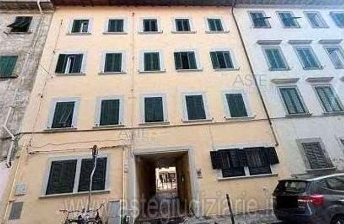 Appartamento con 5 locali in vendita in Via Guglielmo Oberdan Livorno LI Italia, Cisternone, Livorno