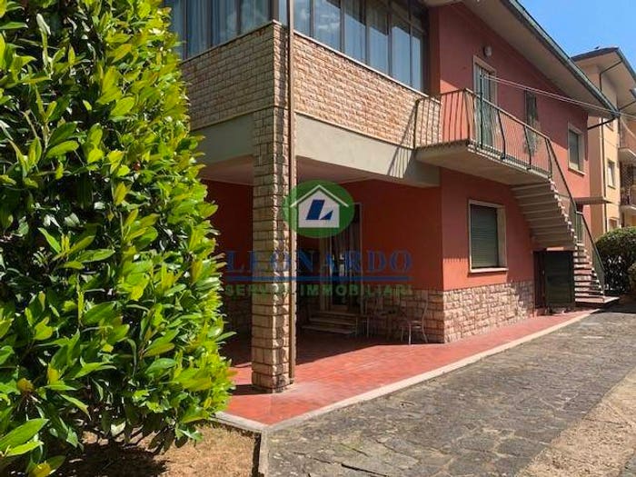 Casa con 6 locali in vendita in MontecatiniTerme