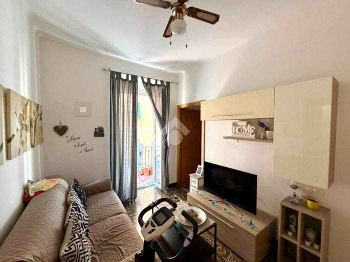 Appartamento trilocale in vendita in Via Rivarolo, Rivarolo, Genova