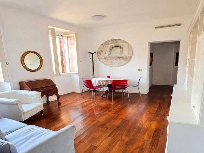 Appartamento bilocale in affitto in Via in Arcione, Barberini, Roma