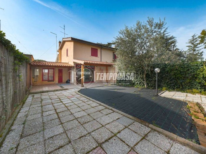 Casa quadrilocale in vendita in Via San Francesco D'Assisi, Poggio Dell'ellera, Campagnano di Roma