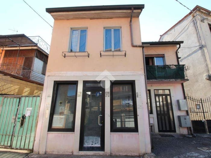 Appartamento bilocale in vendita in Via Michelangelo Cardina, Centro, Arzignano