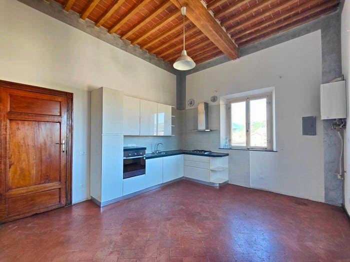 Appartamento quadrilocale in vendita in Via Toscoromagnola San Frediano, San Frediano Nord San Casciano, Cascina