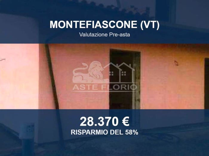 Appartamento trilocale in vendita in Via Poggio della Frusta snc, Centro, Montefiascone