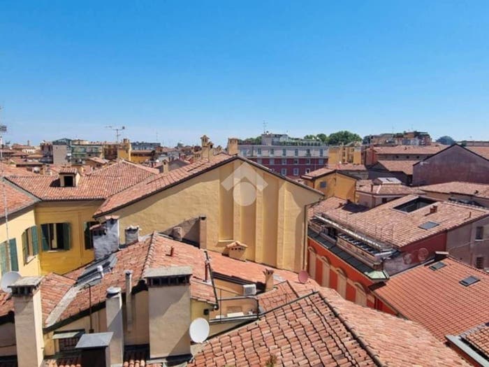 Casa con 6 locali in vendita in Via Galliera, Marconi, Bologna