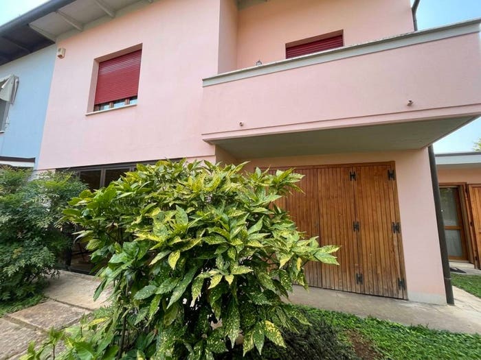 Casa quadrilocale in vendita in Centro, Reggiolo