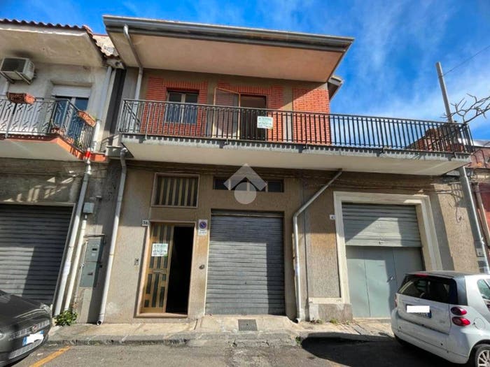 Casa quadrilocale in vendita in Via G B Vaccarini, Centro, Riposto