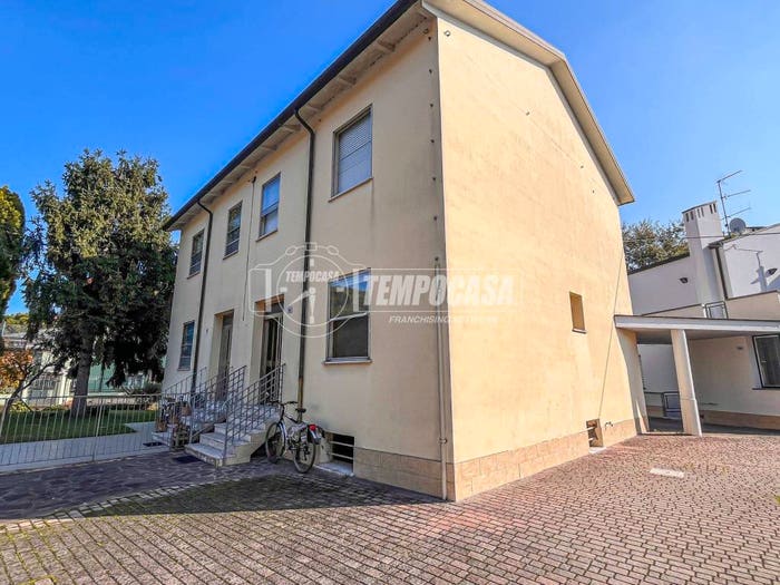 Casa quadrilocale in vendita in Via Cesenatico, Bagnarola Capannaguzzo, Cesenatico