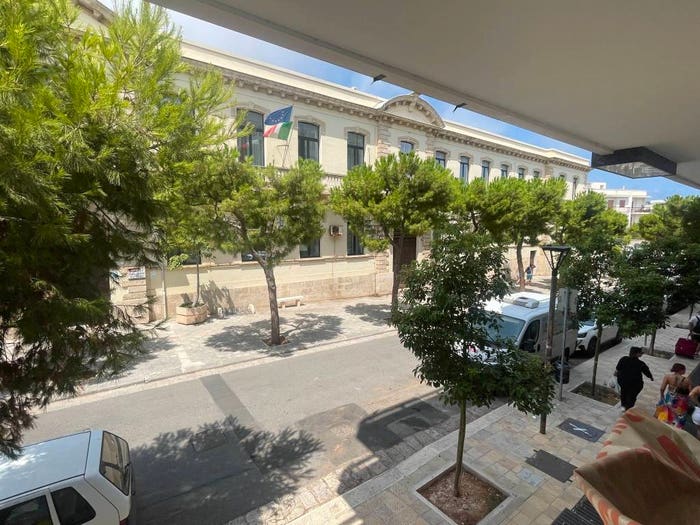 Appartamento trilocale in vendita in Piazzale Stazione, Polignano a Mare